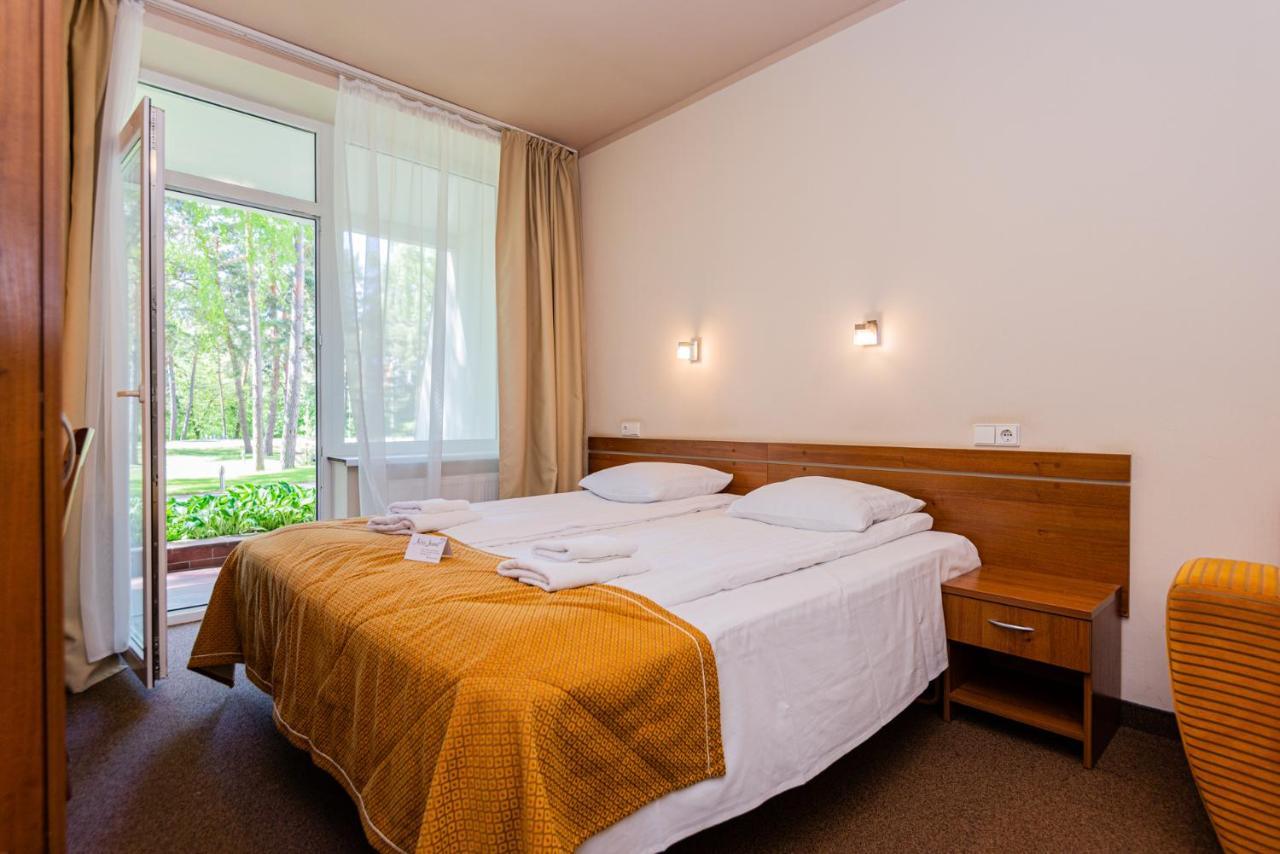 Zuvedra Hotel Palanga Ngoại thất bức ảnh