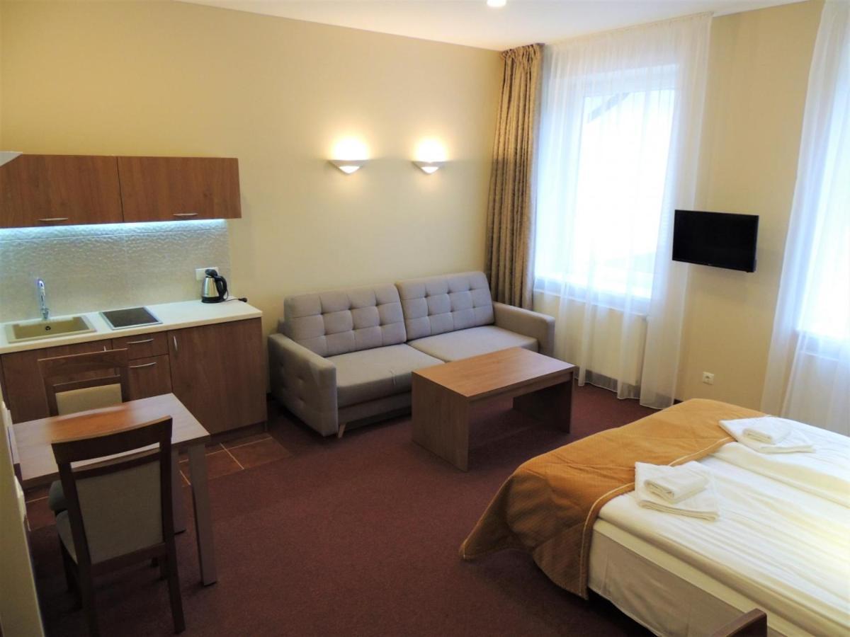 Zuvedra Hotel Palanga Ngoại thất bức ảnh