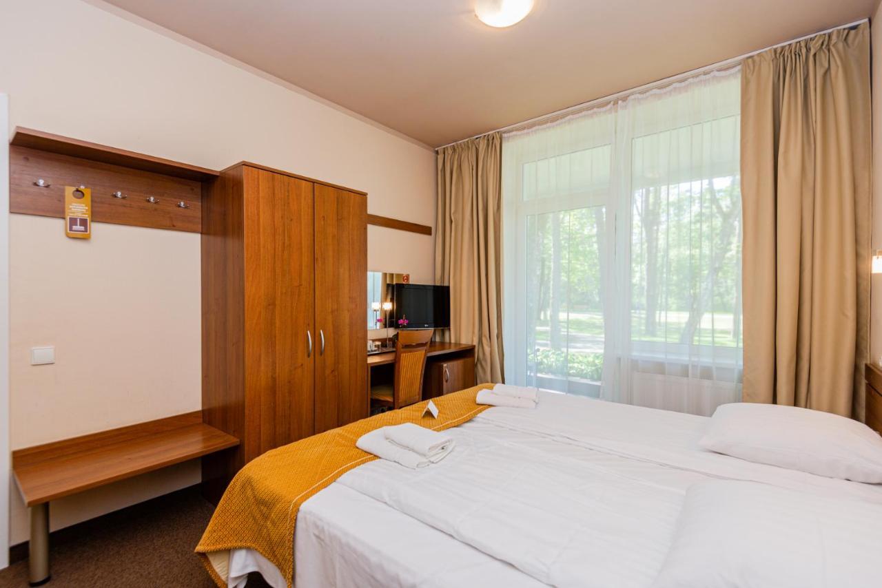 Zuvedra Hotel Palanga Ngoại thất bức ảnh