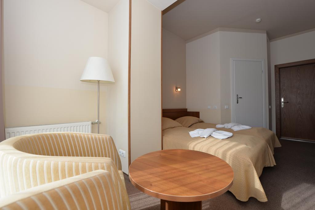 Zuvedra Hotel Palanga Phòng bức ảnh