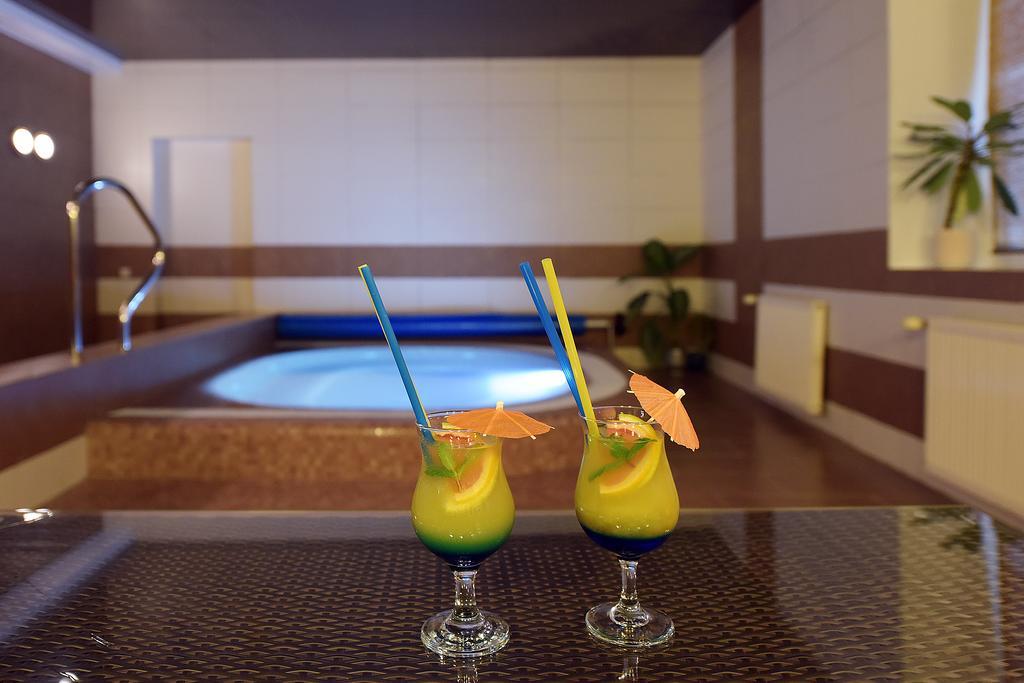 Zuvedra Hotel Palanga Ngoại thất bức ảnh